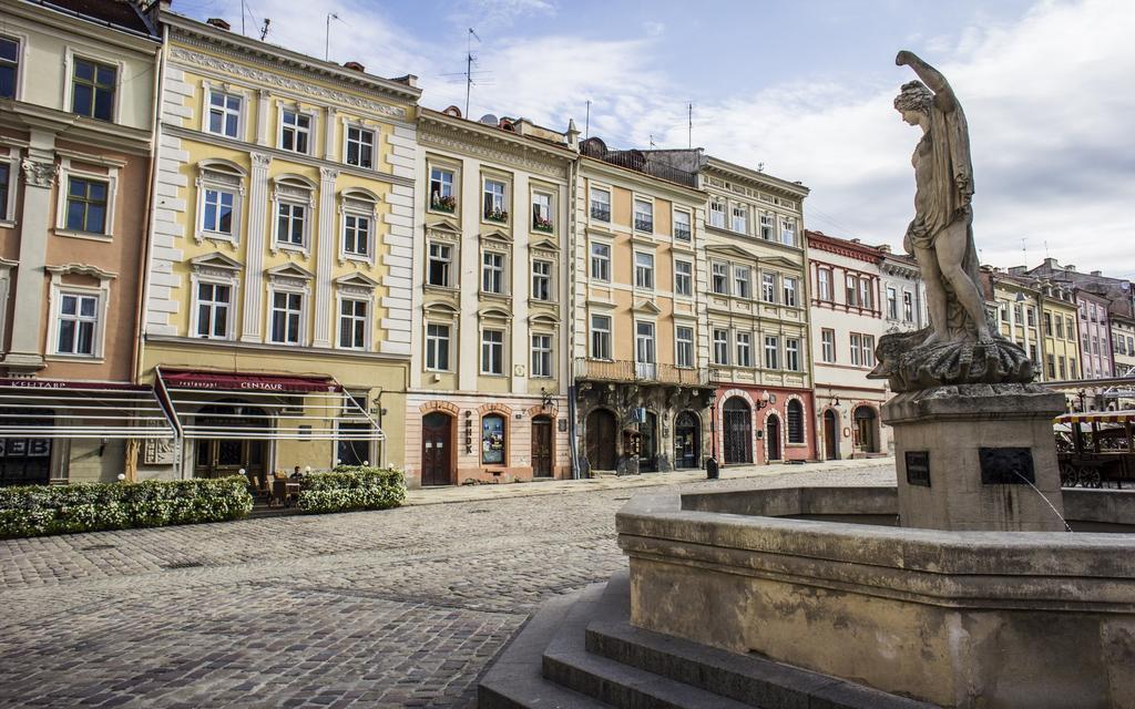 Romantic Apartments- In Historical Center Lviv Room photo